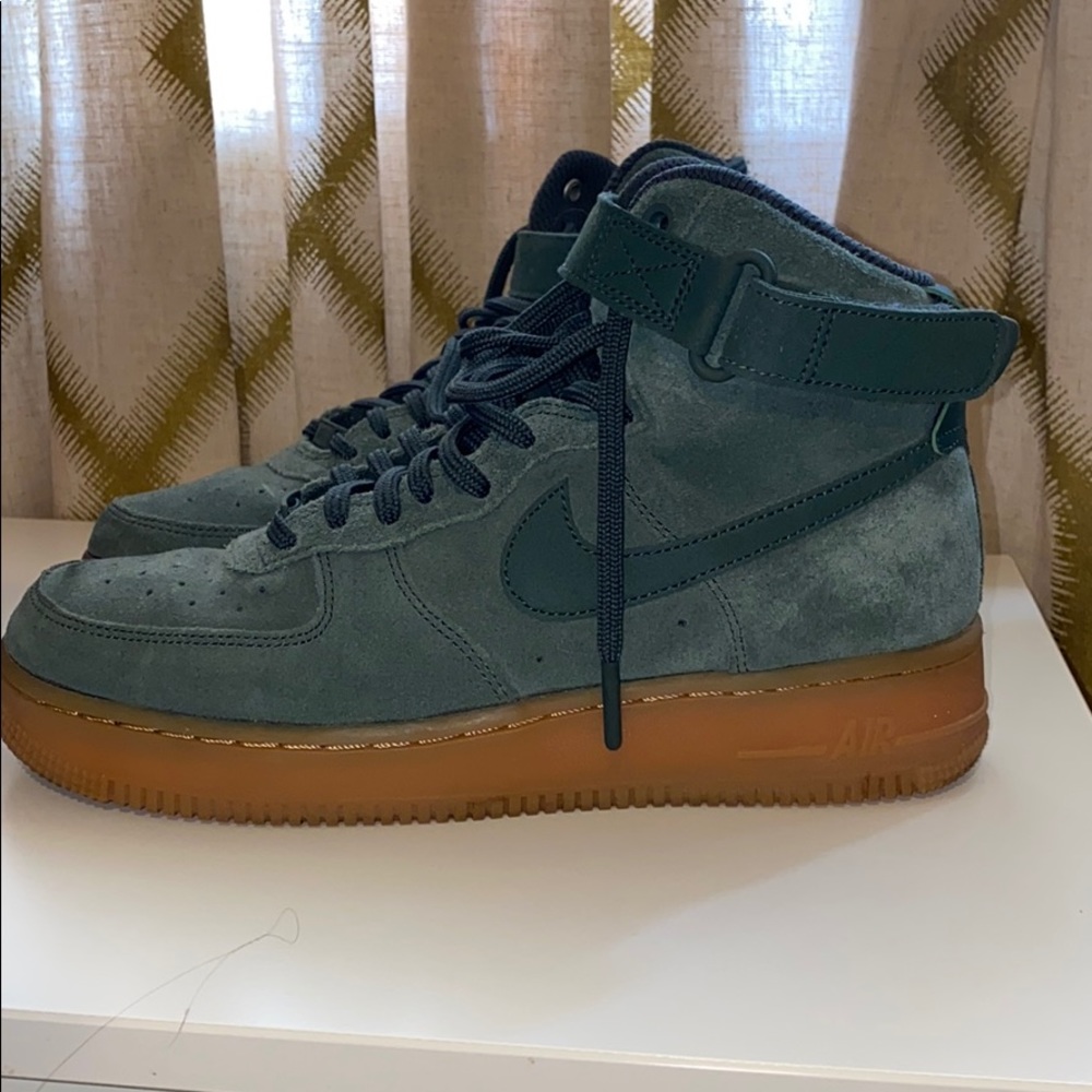 Nike sneakers - Picture 3 of 3